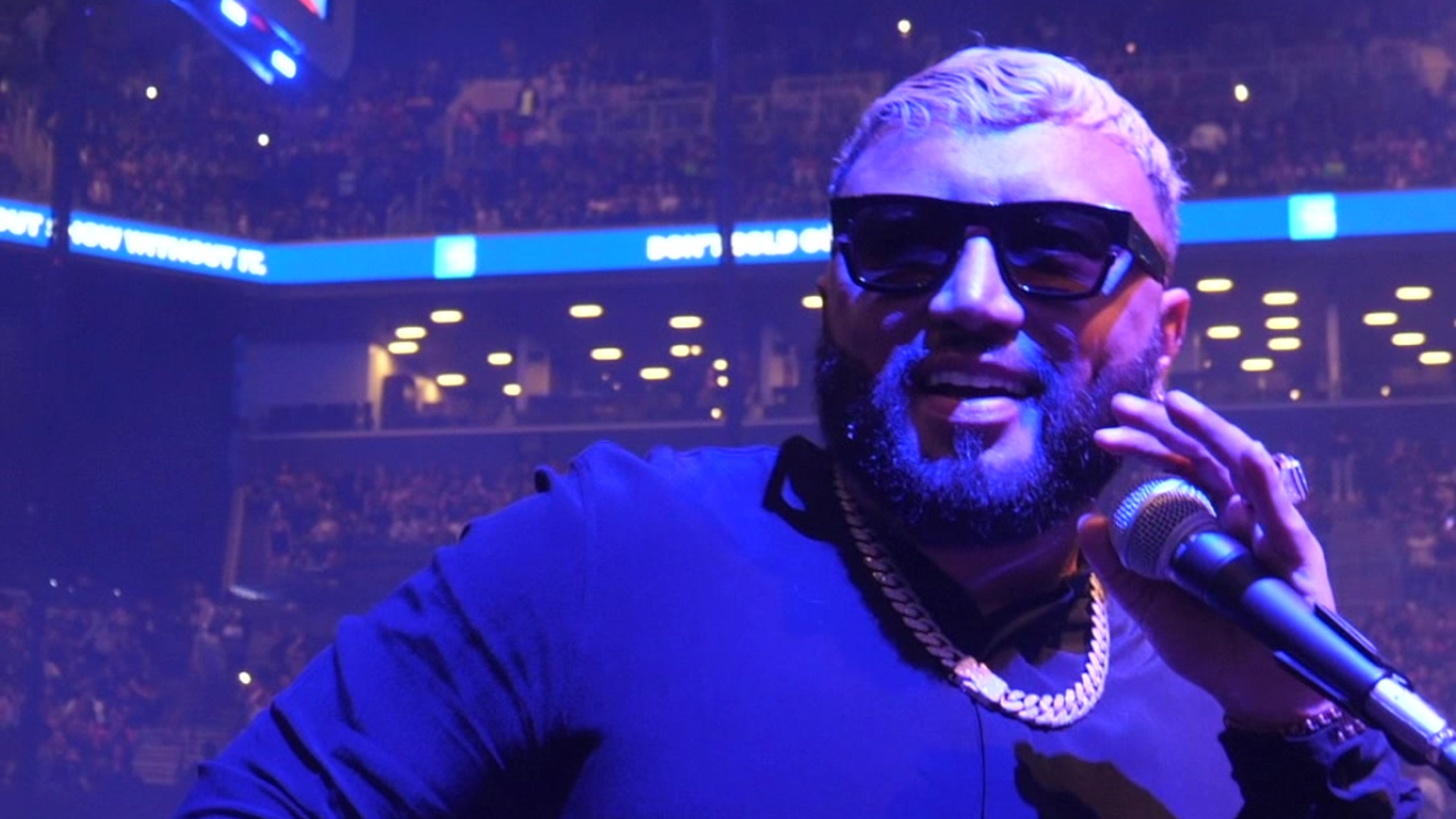 DJ